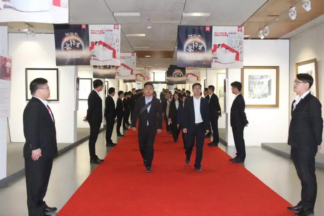 1558780099587544.jpg 1-1Q123143044I7.jpg