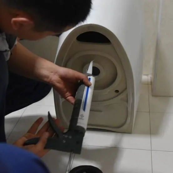 卫生间发生漏水怎么办?雨虹防水教你卫生间防水补漏方法 卫生间发生漏水怎么办?雨虹防水教你卫生间防水补漏方法